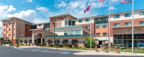 green hotels akron ohio.
